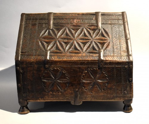 Antique Mughal jewelry box  - India Rajasthan 18th century - Objects of Vertu Style Louis XIV